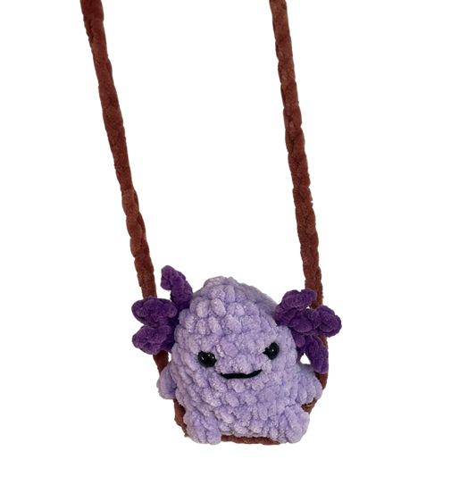 gehäkelte Autoschaukel als Axolotl